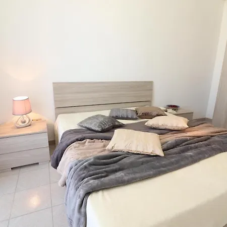 Casa Vacanze Rita 2 A 5 Posti Apartment