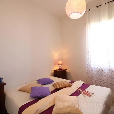 Casa Vacanze Rita 2 A 5 Posti Apartment *