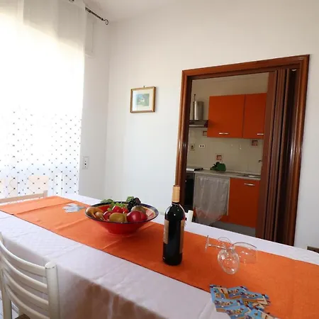 Casa Vacanze Rita 2 A 5 Posti Apartment