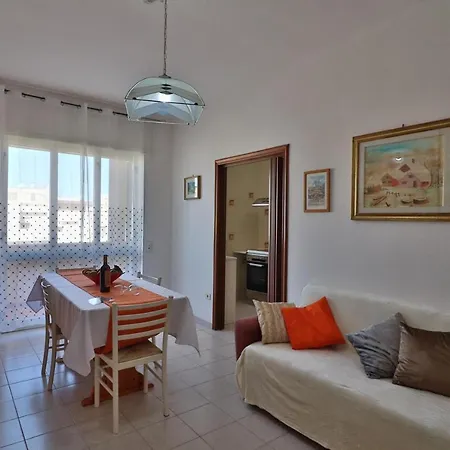 Casa Vacanze Rita 2 A 5 Posti شقة *