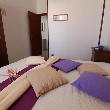 Casa Vacanze Rita 2 A 5 Posti شقة *